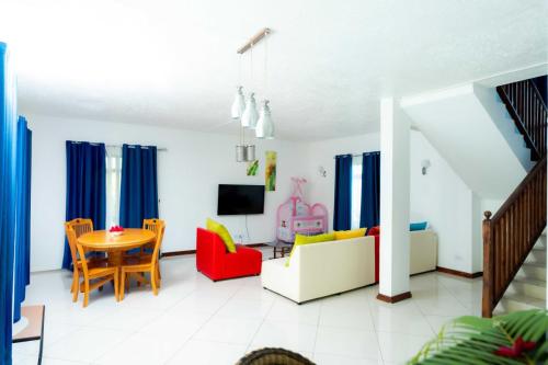 villa-living-room
